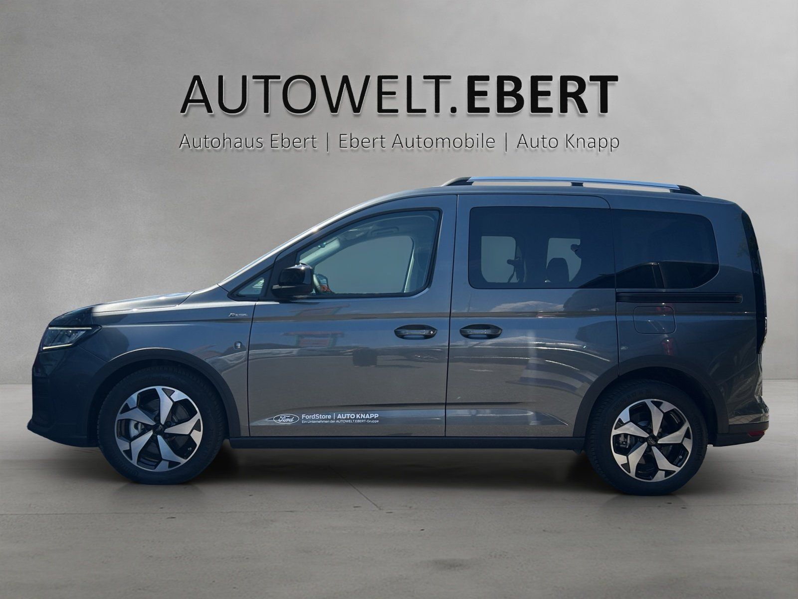 Fahrzeugabbildung Ford Tourneo Connect Active 122PS Kurz 7 Sitze