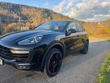Porsche Cayenne Turbo Turbo - gebrauchte Porsche Cayenne aus dem Jahr 2014