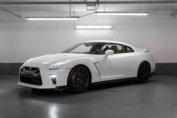 Nissan GT-R Premium Edition