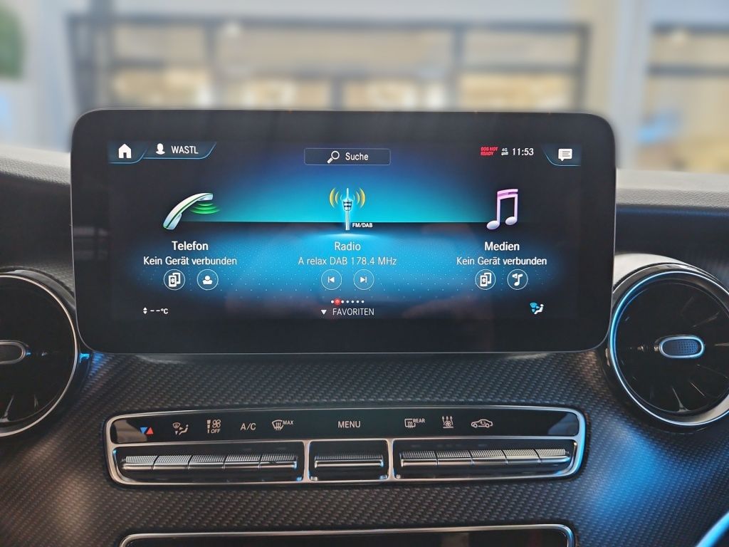 Fahrzeugabbildung Mercedes-Benz V 250 d Edition lang AMG 7 Sitze Standhz AHK LED