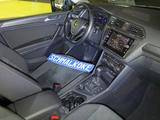 Volkswagen Tiguan Allspace 2.0 TDI SCR 4Mot DSG7 HIGHL AHK - graue Volkswagen Tiguan Allspace
