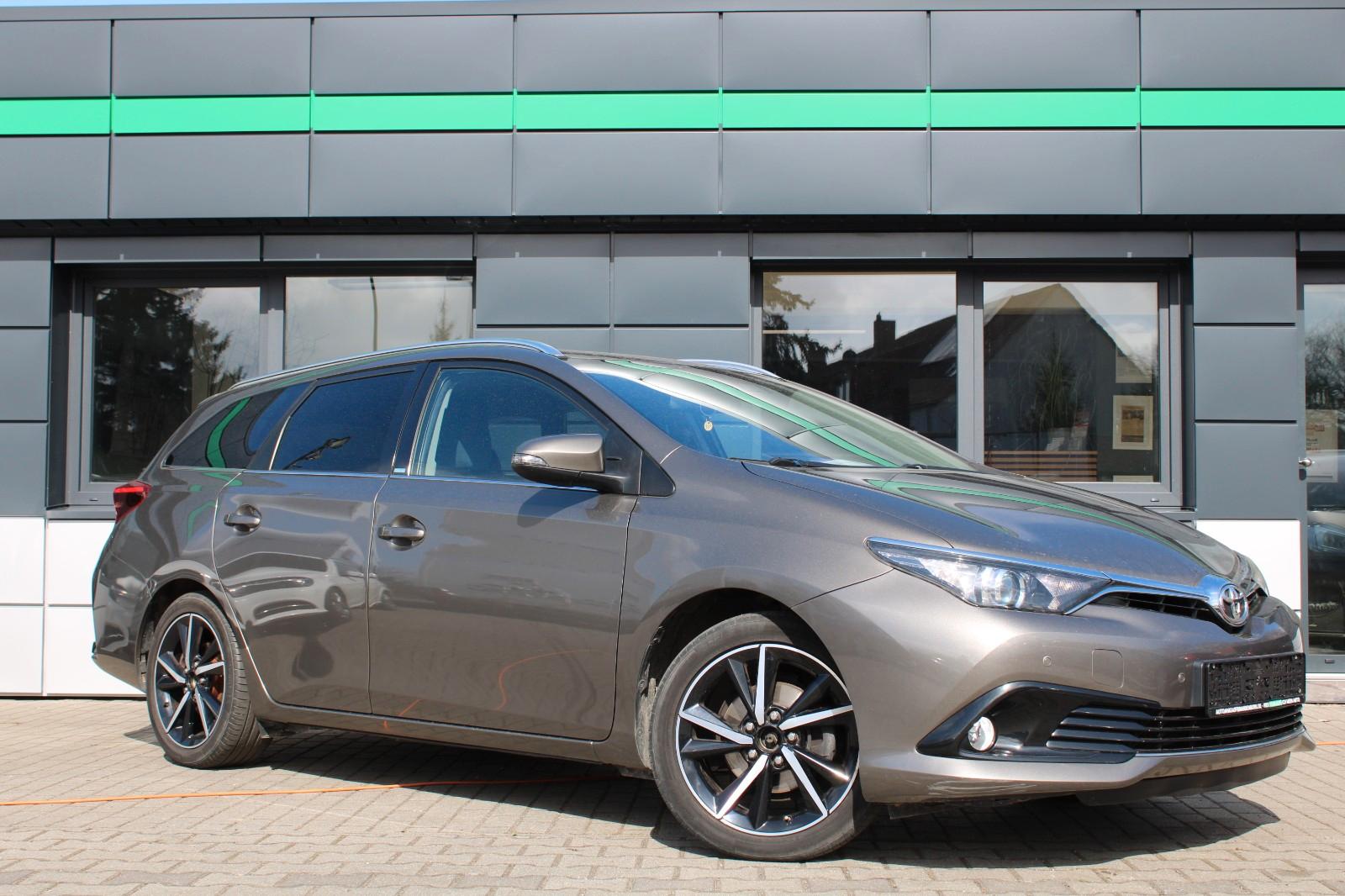 Toyota Auris Touring Sports Edition-S+