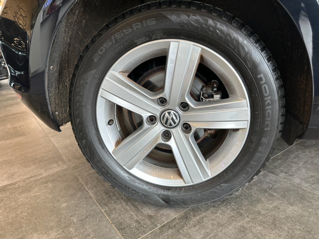 Volkswagen Golf VII *ISOFIX*A-HOLD*KLIMA*