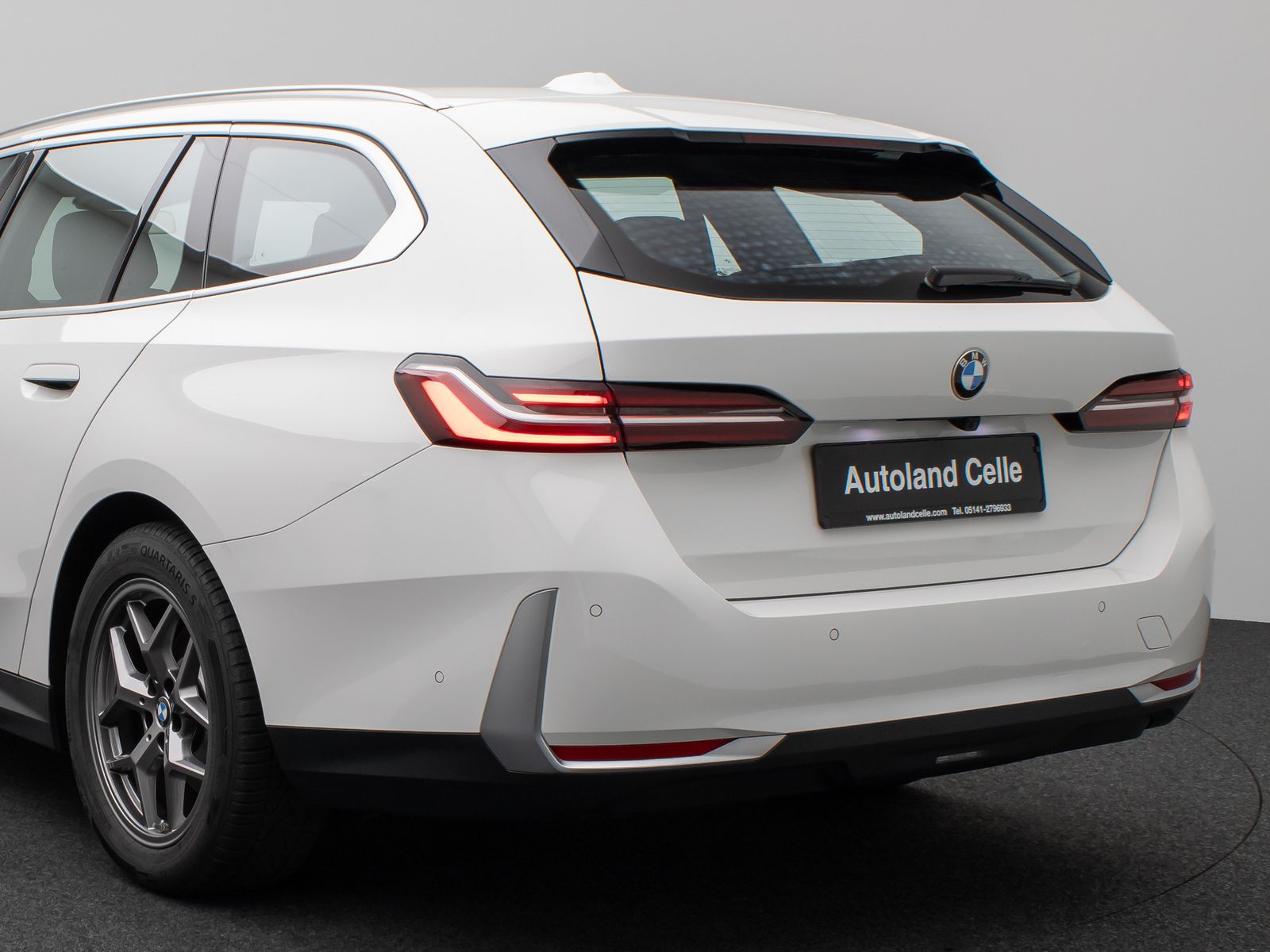 Fahrzeugabbildung BMW 520d Kamera DAB Alarm DrivingAssist Leder Sport