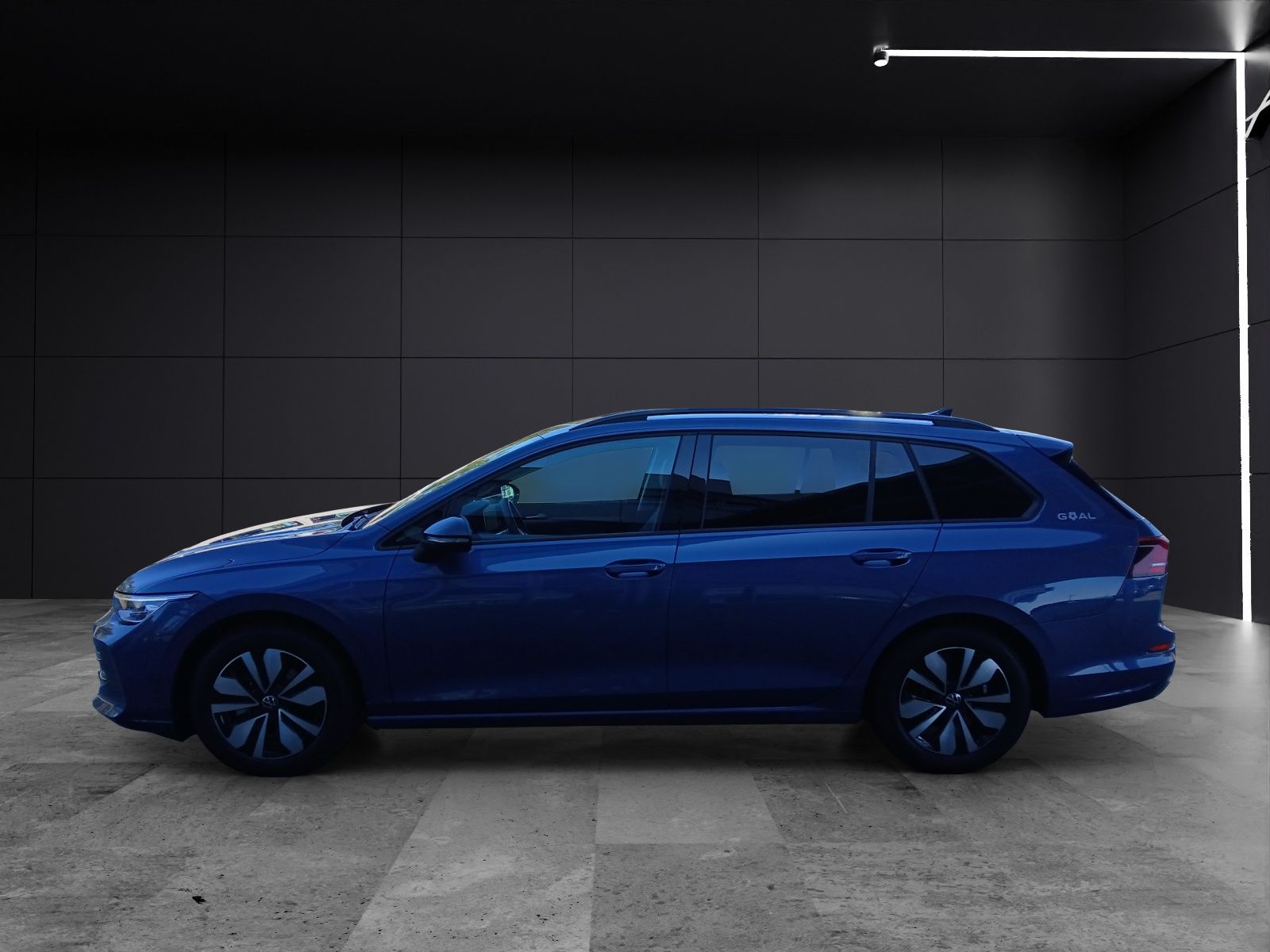 Fahrzeugabbildung Volkswagen Golf VIII Variant eTSI Goal DSG LED AHK Navi AID
