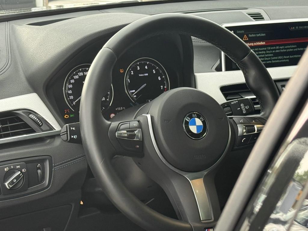 BMW X2 18iA sDrive M Sport, LED, Pano, HUD, Kamera