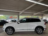 Volkswagen Touareg 3.0 V6 TDI 4M R-Line *AHK*SHZ*NAV*BX*19% - Volkswagen Touareg: V6 TDI R Line