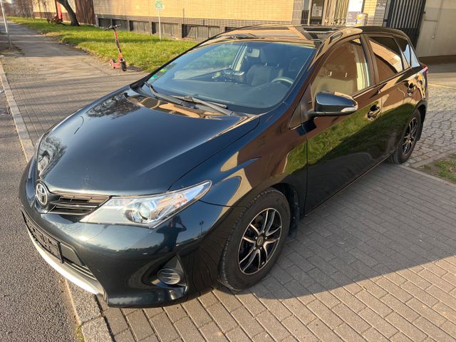 Toyota Auris Life 1,33-l-Dual-VVT-i S/S  *LPG-Gas*