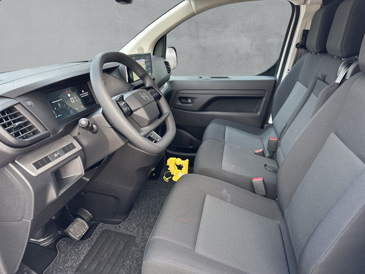 Fahrzeugabbildung Citroën Jumpy Kastenwagen XL Diesel 150 Automatik - mit KI generiert/bearbeitet