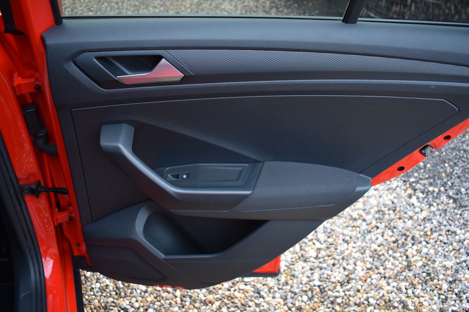 Fahrzeugabbildung Volkswagen T-Roc Sport 4Motion LED AHK Applecar Automatik