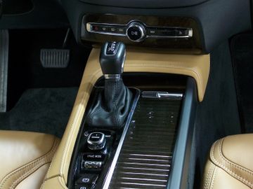 Volvo XC90 - 9