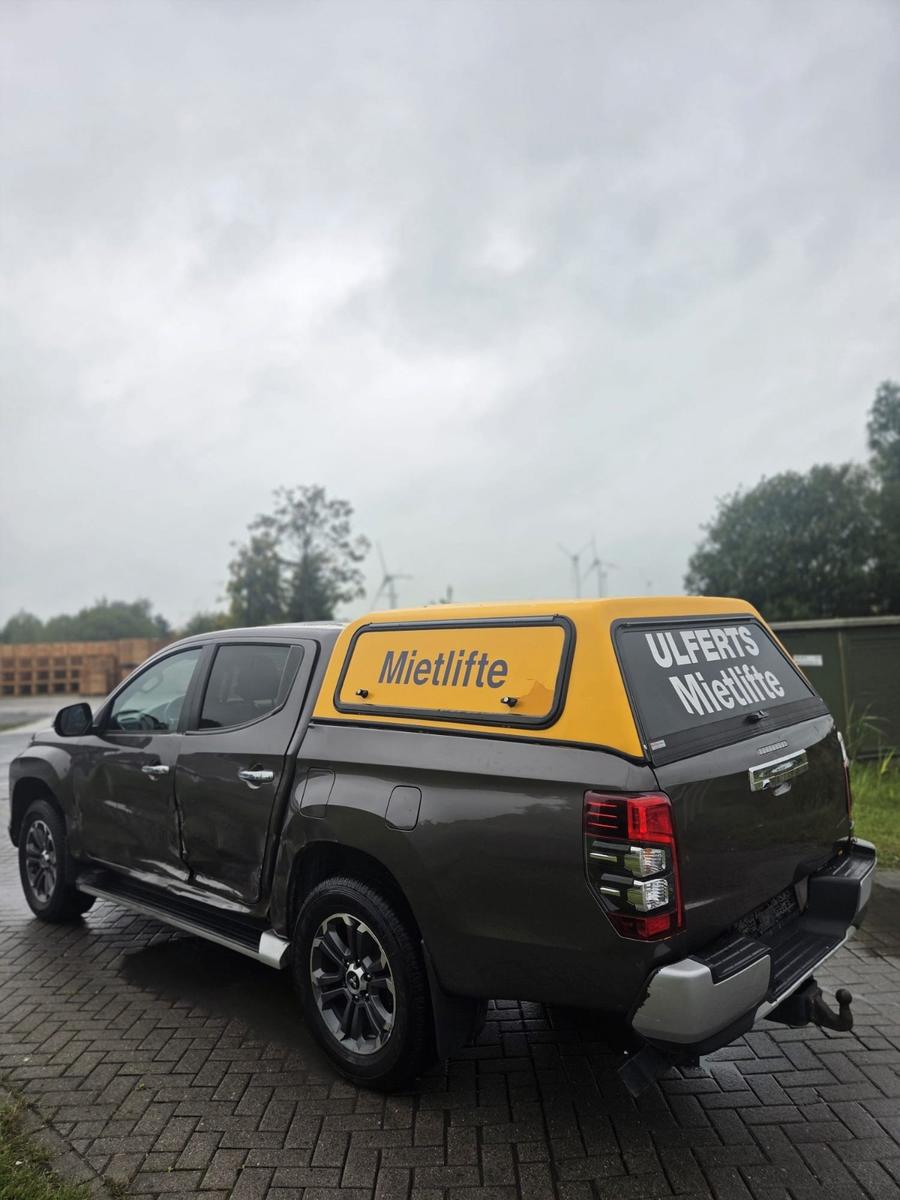 Mitsubishi L200 Select Doppelkabine 4WD Spezial Autom. LED