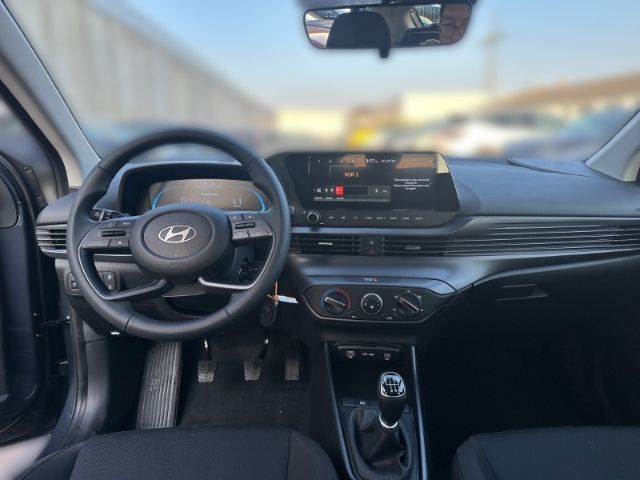 Fahrzeugabbildung Hyundai BAYON FL (MY25) 1.0 T-GDI Select Navi Kamera Ein