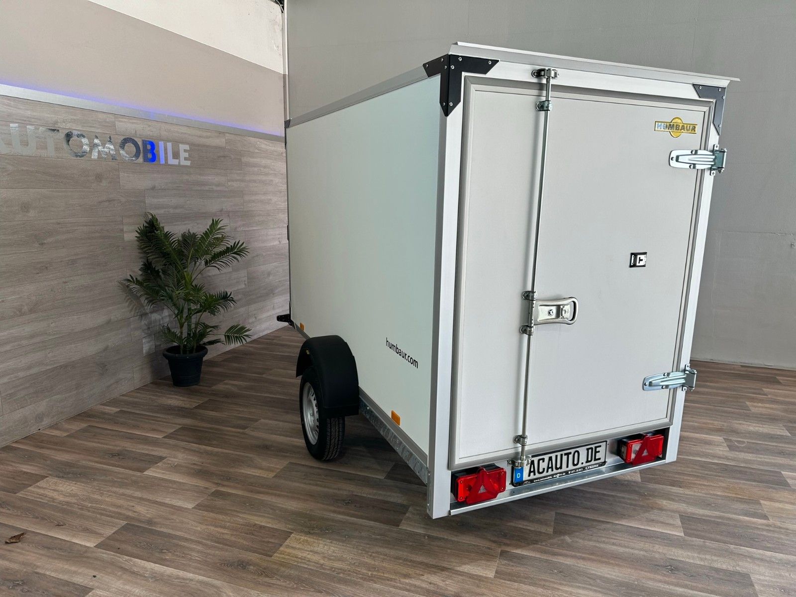 Fahrzeugabbildung Humbaur HK 752513-15 Plywood Kofferanhänger