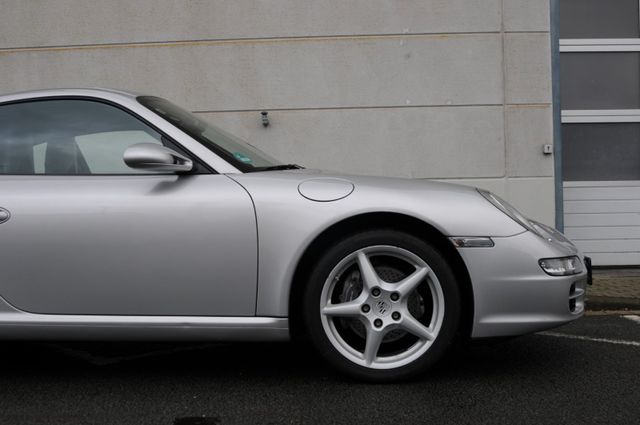 Porsche 911 997 Carrera Coupé / Automatik / Bose Sound