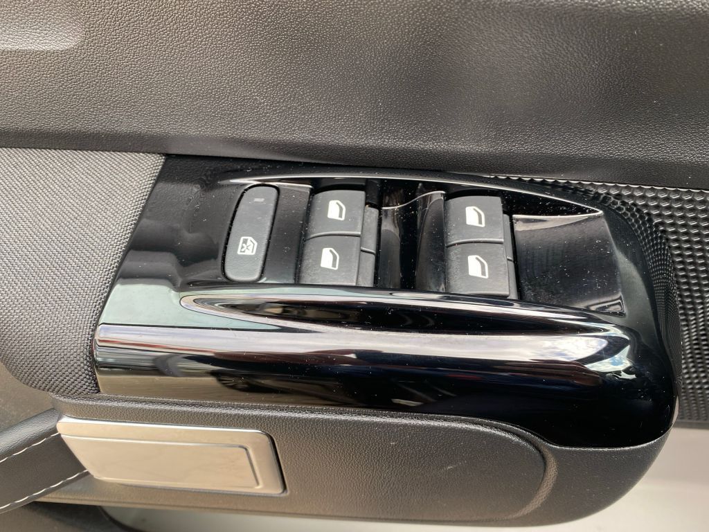 Fahrzeugabbildung Citroën C3 PT 110 S&S *Automatik* MAX *Navi*Rückfahrk*