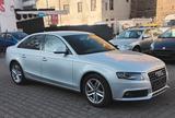 Audi A4 Lim. Attraction - Audi A4 Attraction mit Benzin-Antrieb