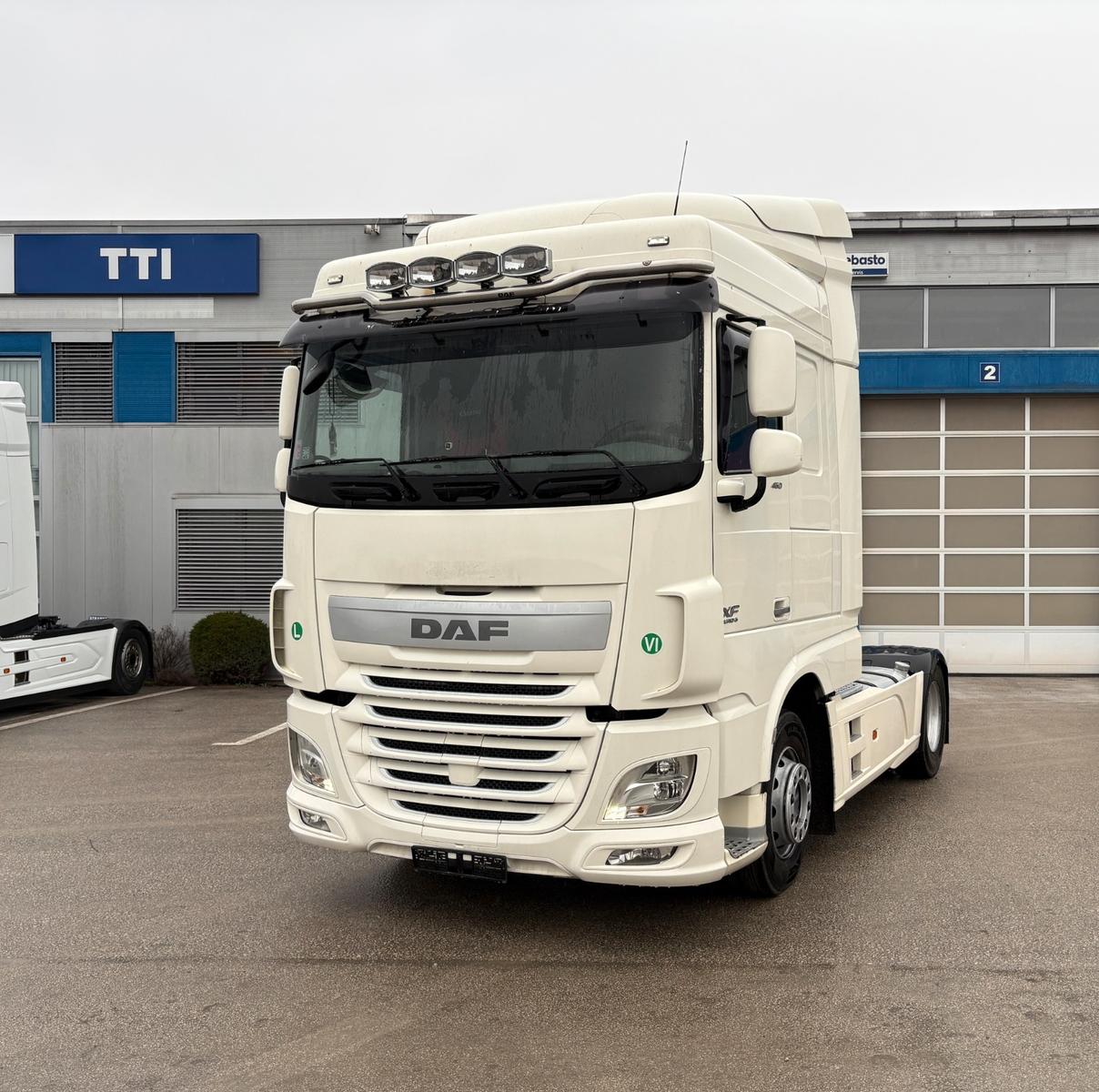 DAF XF 460 FT Space Cab