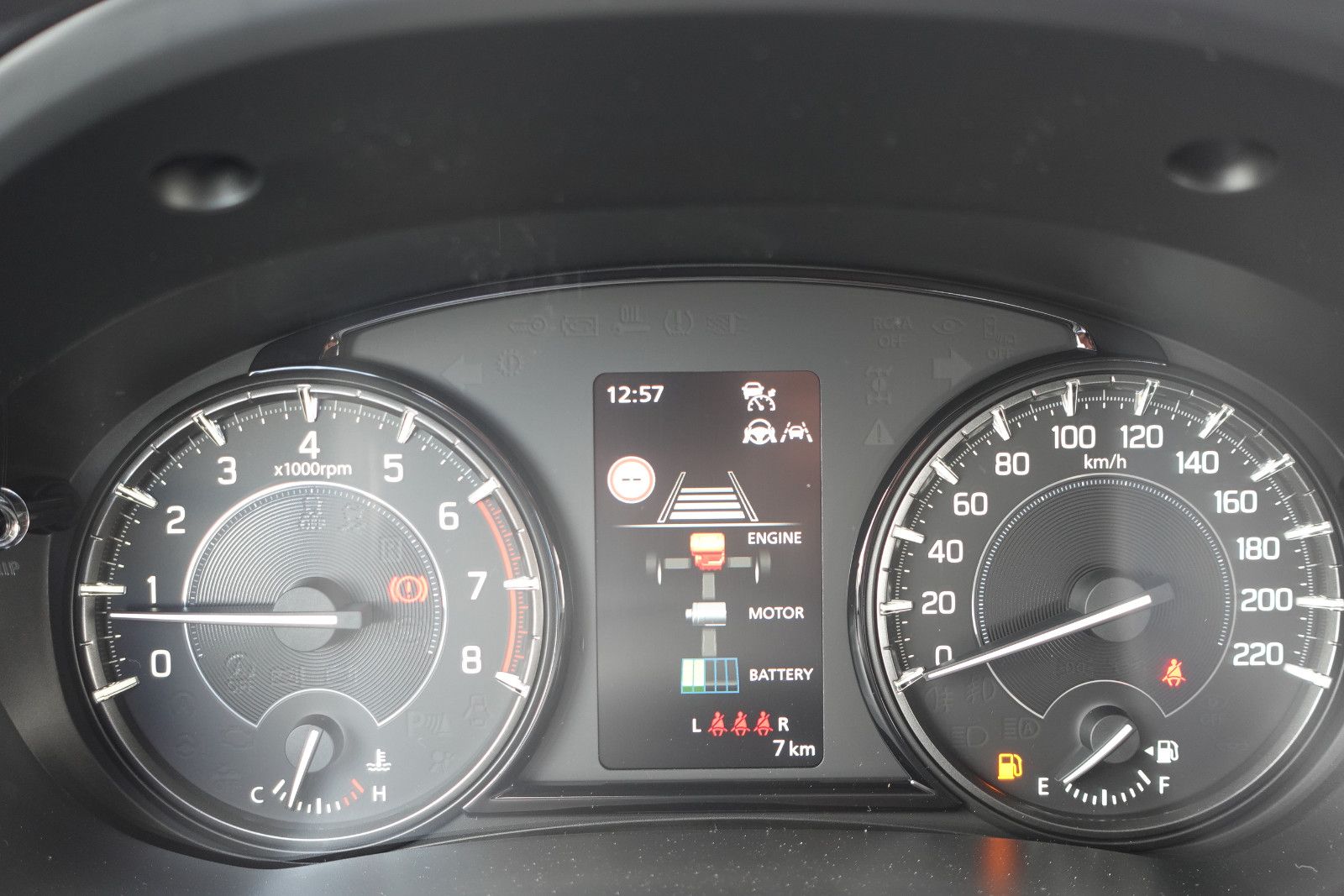 Fahrzeugabbildung Suzuki Vitara 1.4Hybrid Club Navi, Kamera,PDC,LED