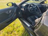 Jaguar F-Type 5.0 L V8 R - schwarze Jaguar F-Type