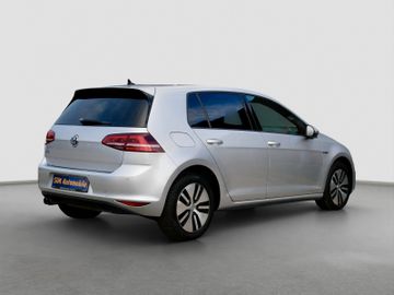 Volkswagen Golf - 5