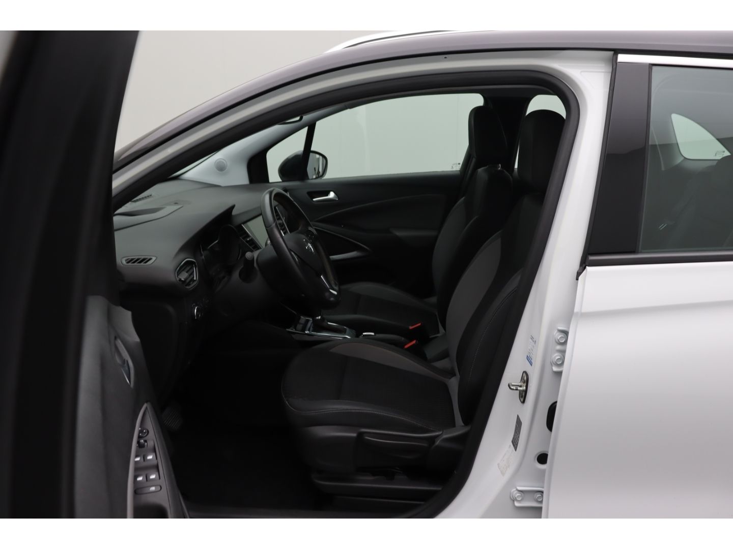 Fahrzeugabbildung Opel Crossland 1.2 AHK Einparkhilfe DAB
