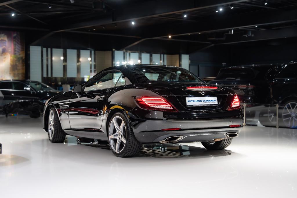 Mercedes-Benz SLC 300