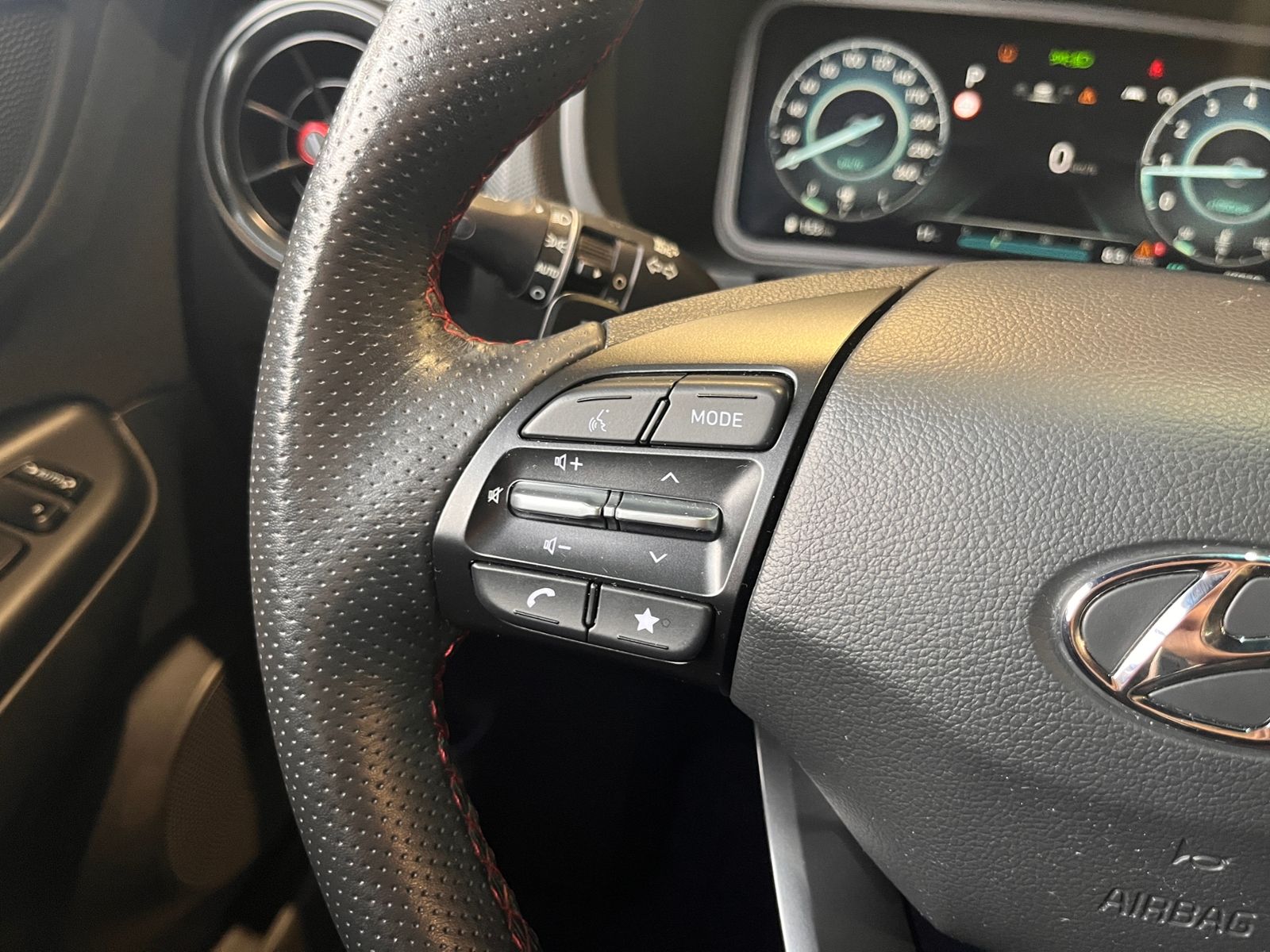 Fahrzeugabbildung Hyundai KONA N Line 2WD KLIMA LED RFK SHZ