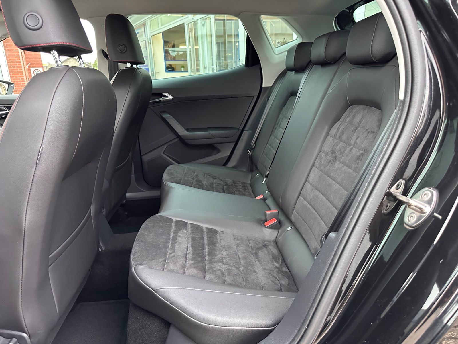 Fahrzeugabbildung SEAT Ibiza FR 1.0 TSI DSG Sportline/ACC/LED/Kamera