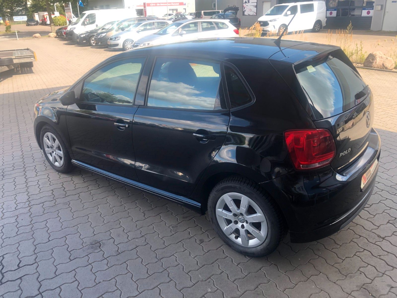 Fahrzeugabbildung Volkswagen Polo V Trendline BlueMotion/BMT TÜV 10/2027
