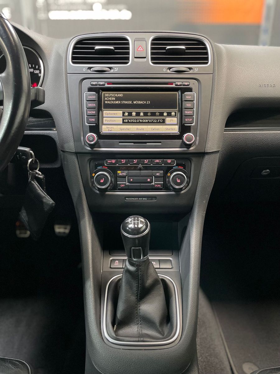 Fahrzeugabbildung Volkswagen Golf Cabriolet Sport #Leder#Bi-Xenon#PDC
