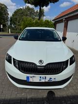Skoda Octavia 1.6 TDI DSG Drive *viele Extras*