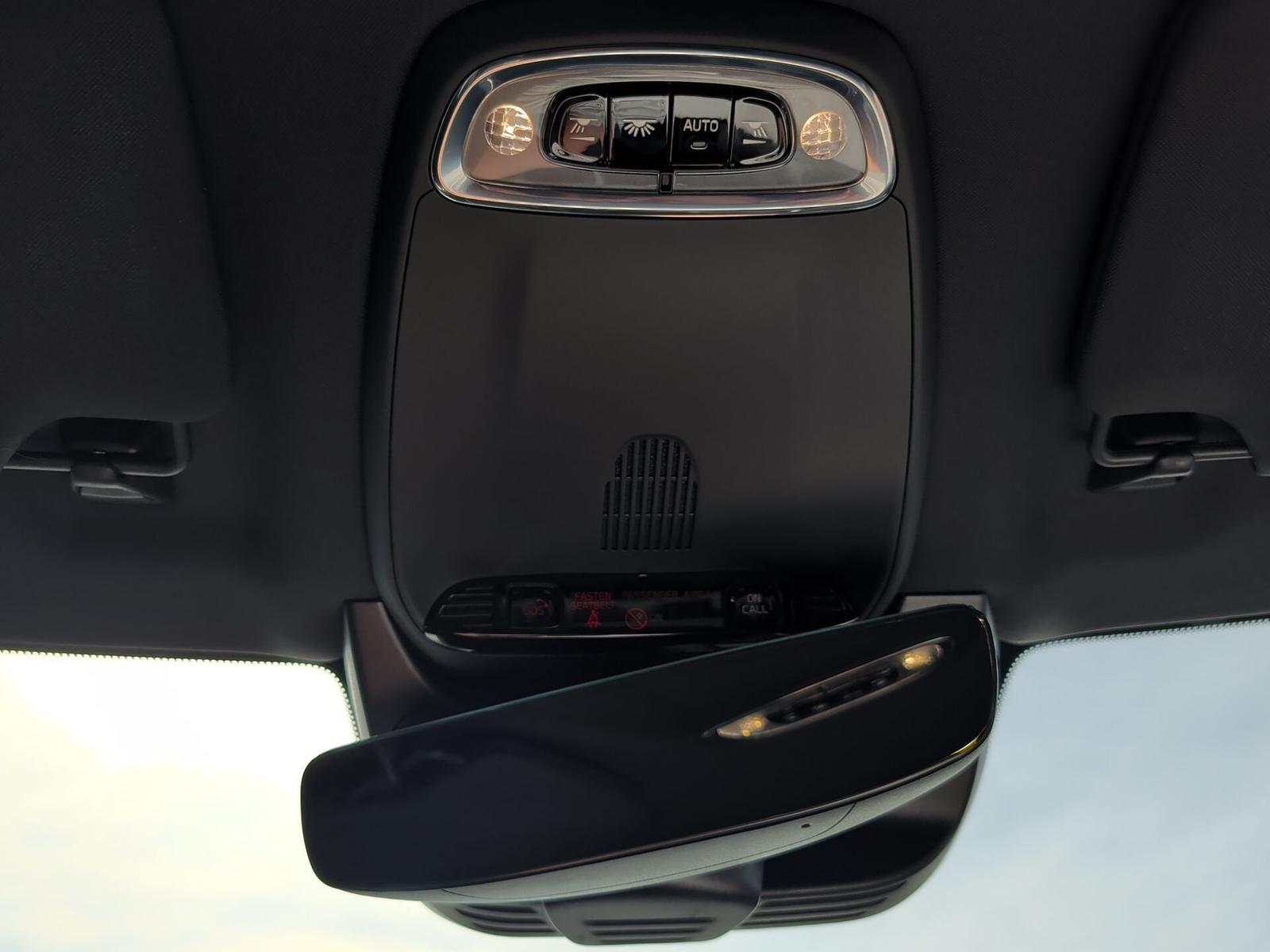 Volvo XC90 B5 AWD R Design AHK+ACC+Kamera+22Zoll