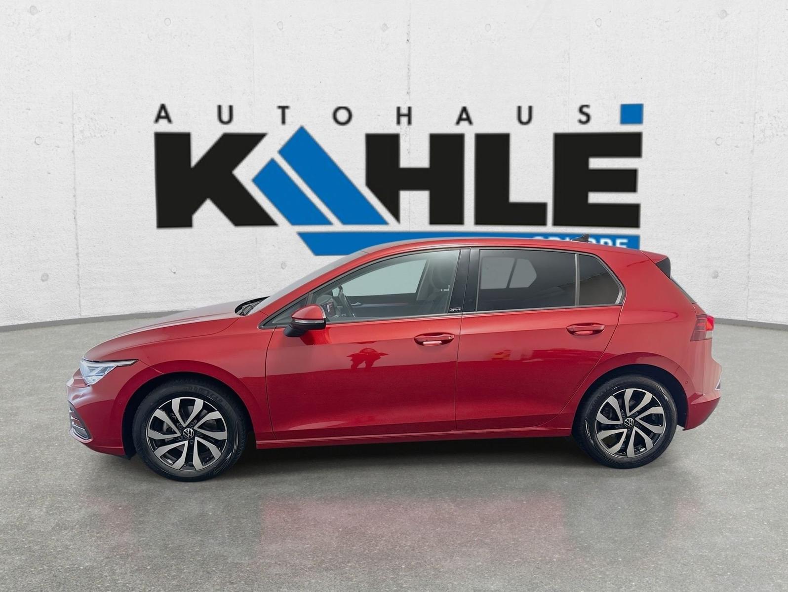 Volkswagen Golf VIII Lim. 1.5 eTSI DSG Active