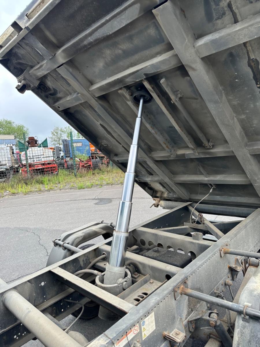 Iveco Daily Dreiseitenkipper Doppelkabine 7 Sitz