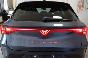 Cupra Leon Sportstourer 1.5 AHK Pano 19Zoll Sennheiser
