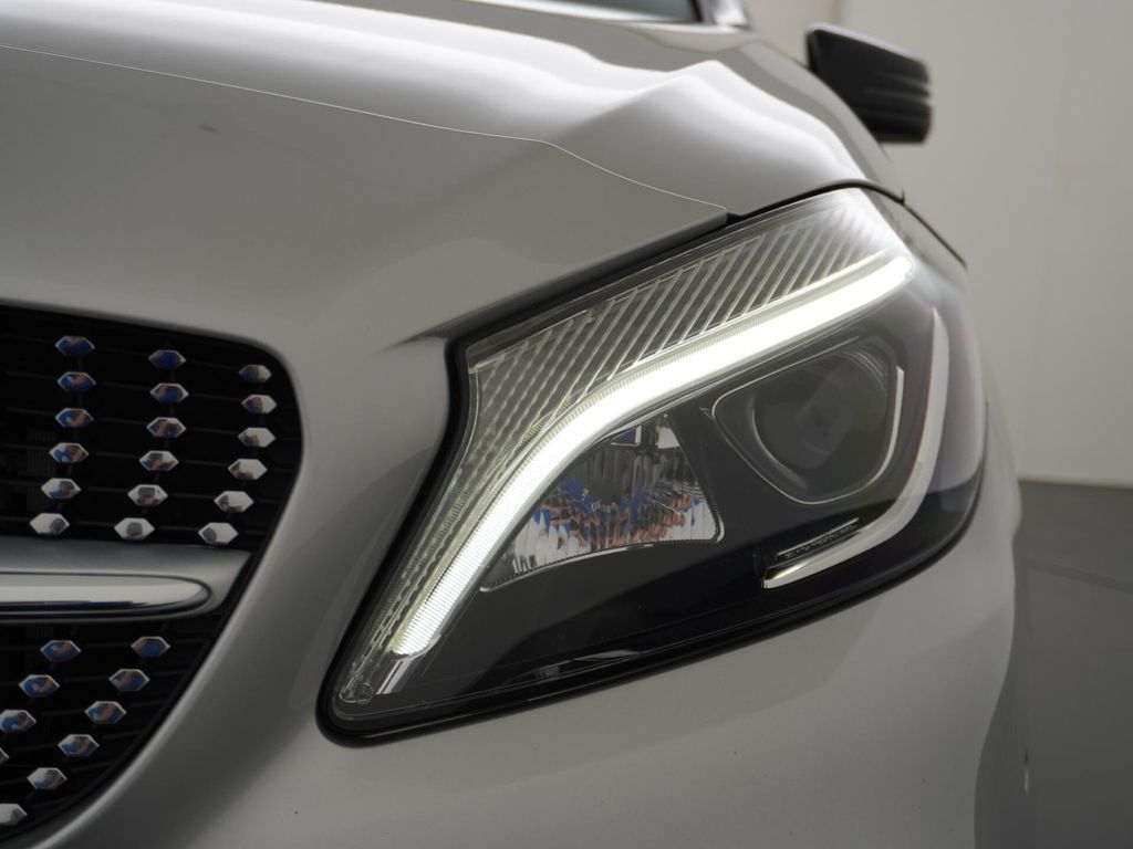Mercedes-Benz A 160 Sport Edition AMG Styling