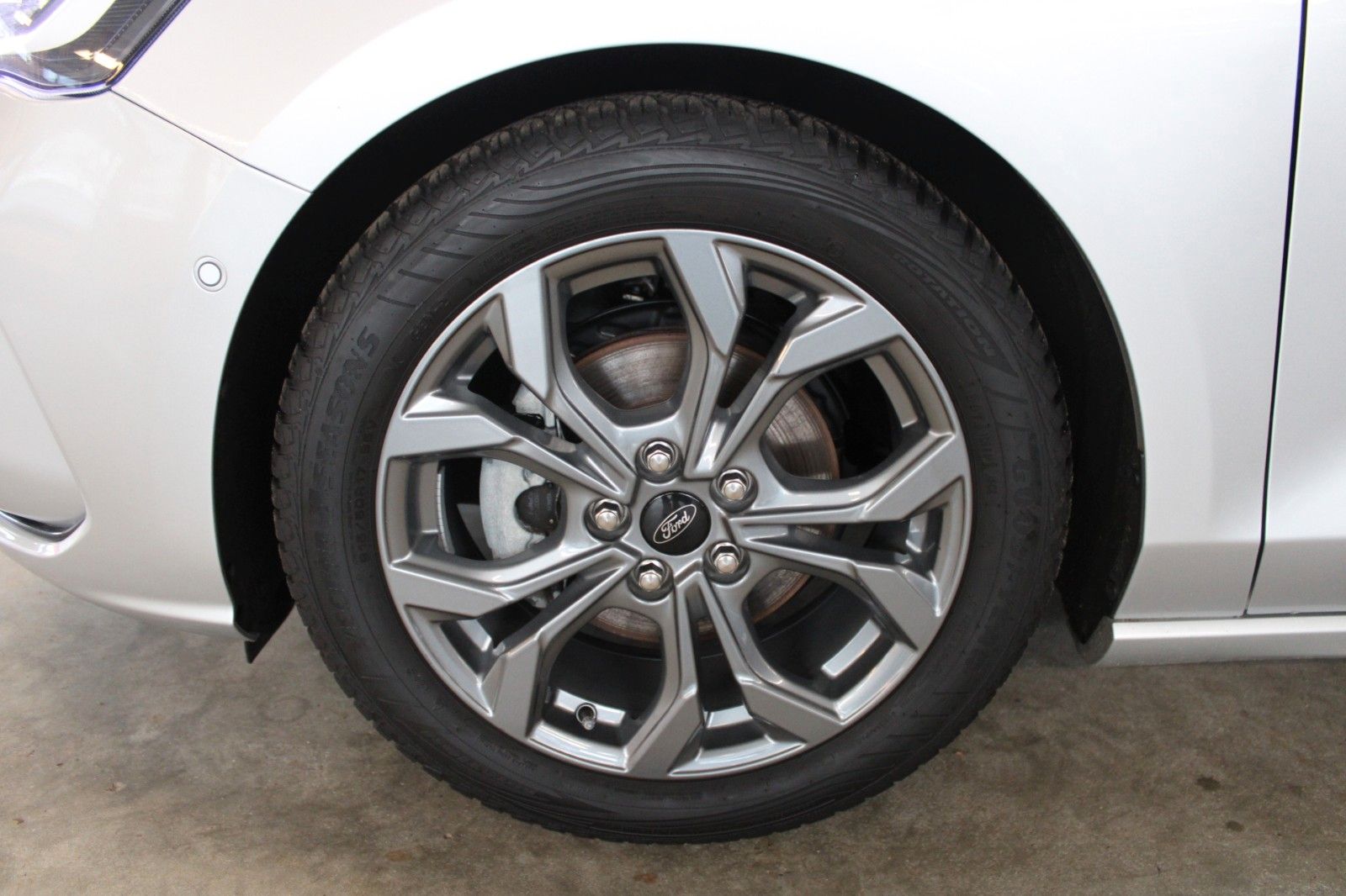 Fahrzeugabbildung Ford Focus ST-Line X Aut. LED ACC Leder Pano HUD Wint