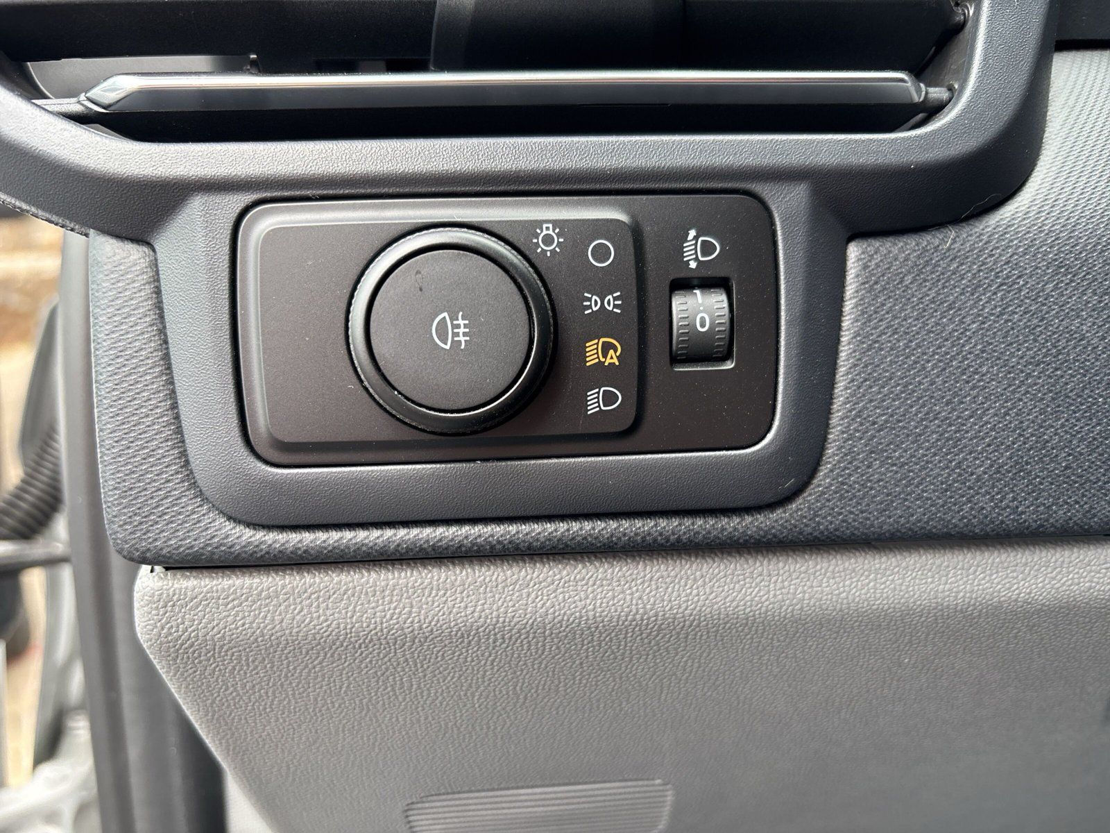 Fahrzeugabbildung Ford Transit Custom 320 L2 Motorcaravan Nugget Activ