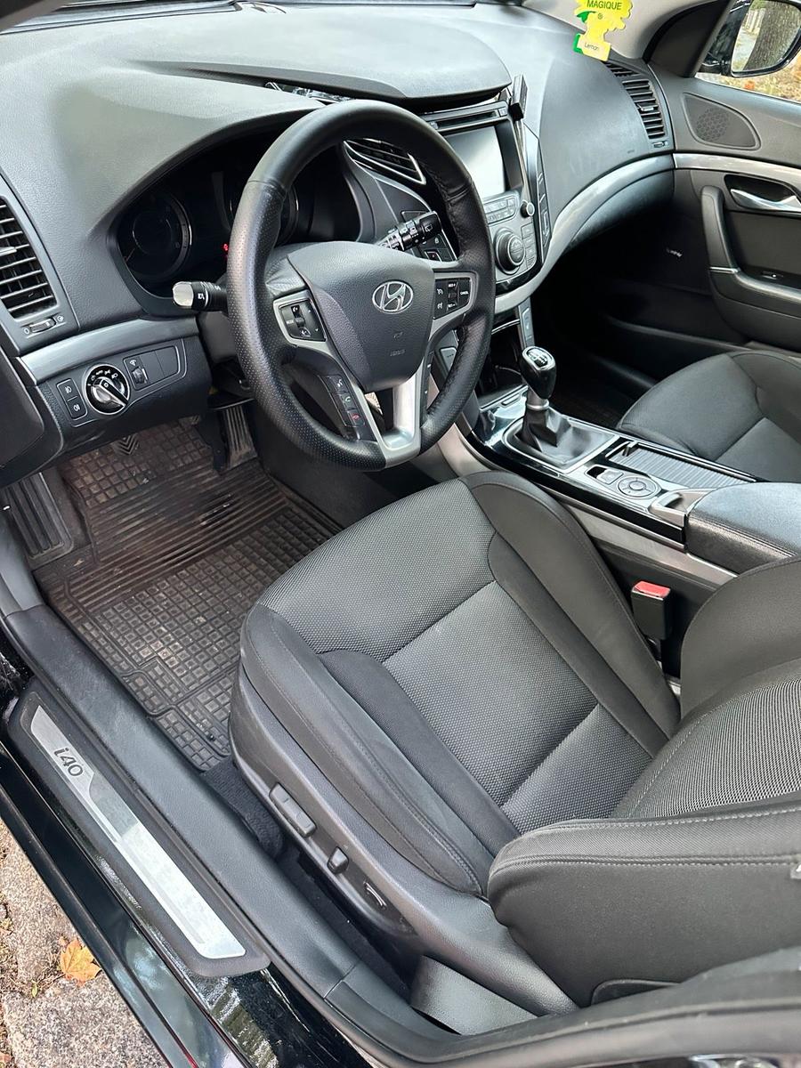 Hyundai i40 2012 — engine 135 HP (99kW)