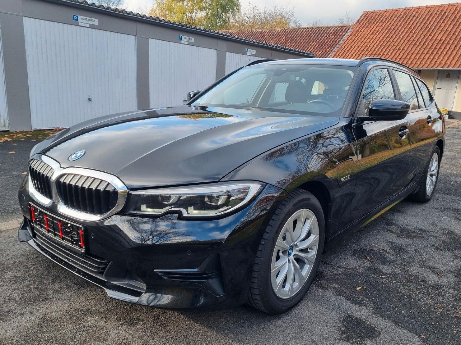 BMW 320e Touring Navi LC Prof LED AHK  14.500 Netto