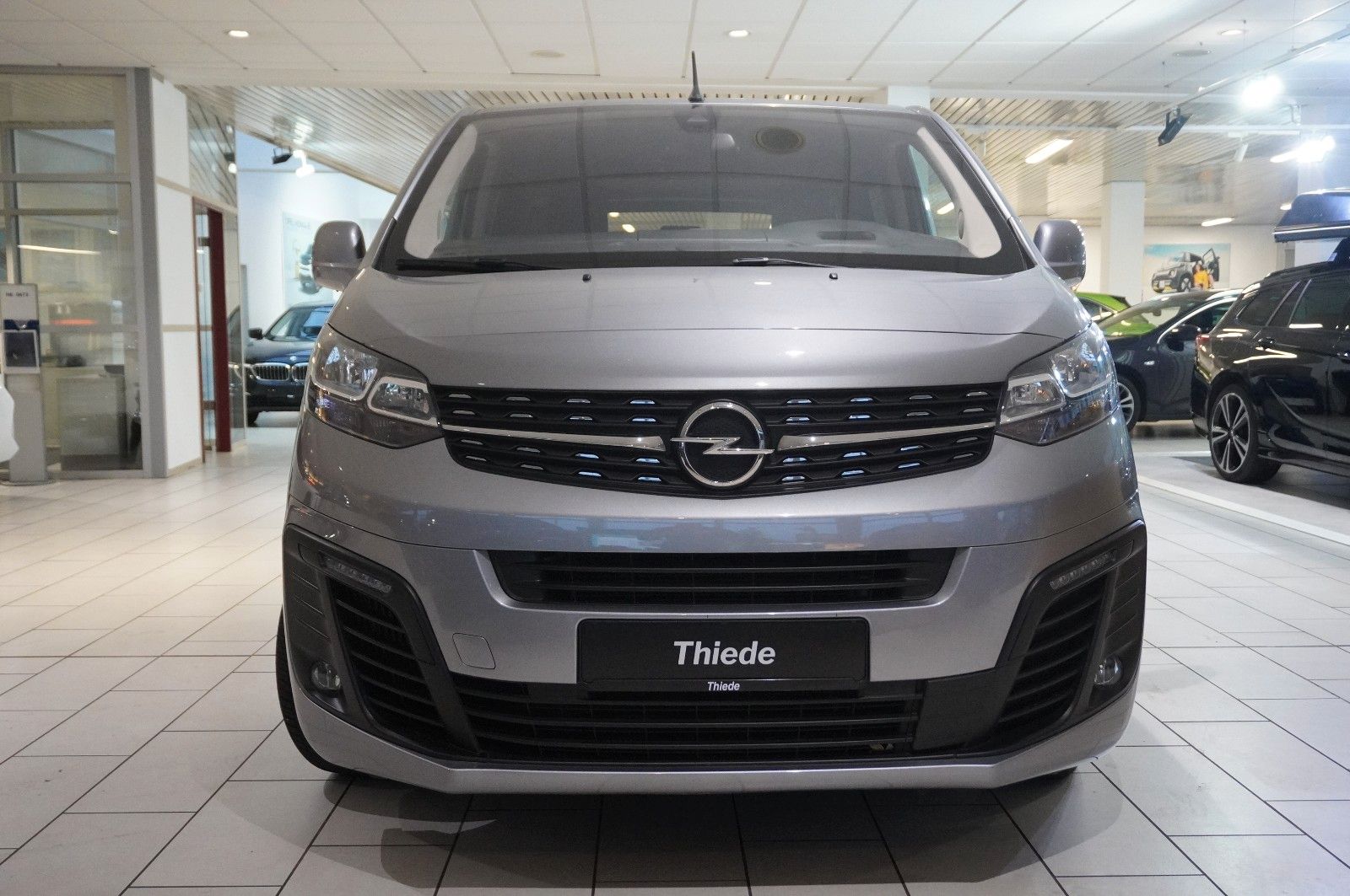 Fahrzeugabbildung Opel Zafira Life 2.0D "M" EDITION 8-SITZ NAVI/HUD/DAB