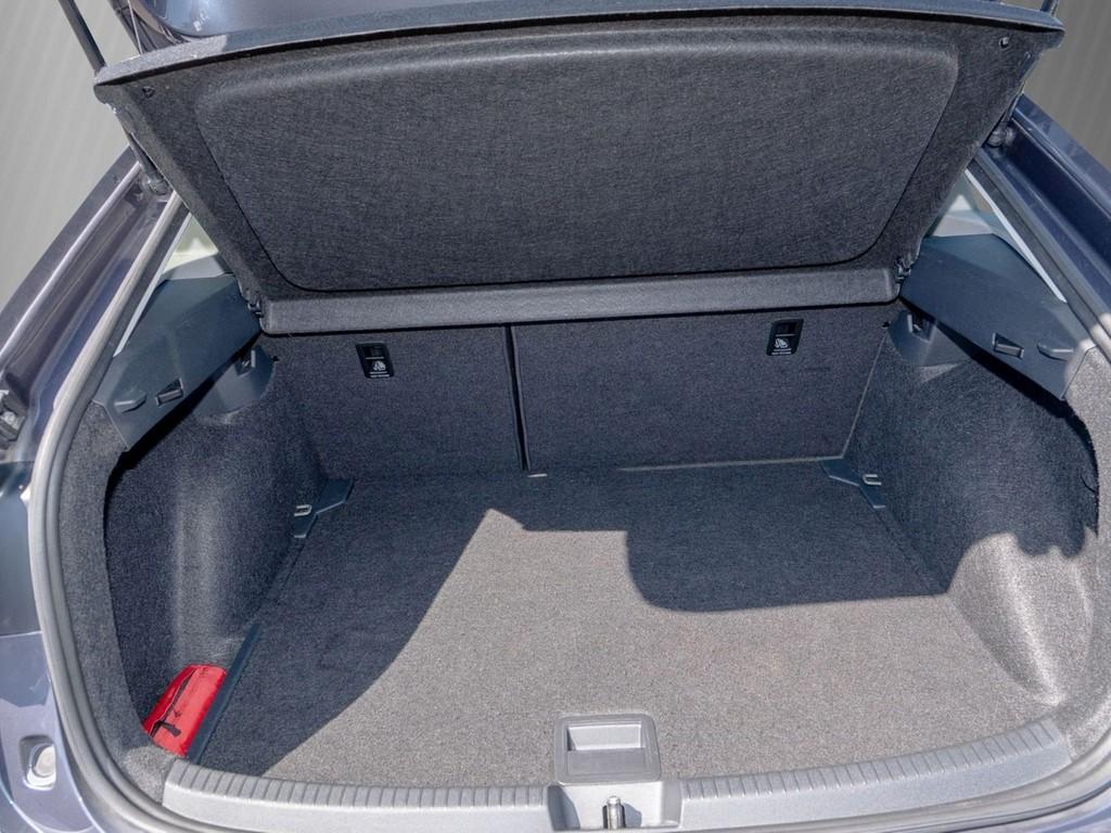 Volkswagen Taigo 1.0 TSI Life Pano, Rear-View, миниатюра 6