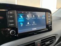 HYUNDAI i10 1.0 MPI Aut. Trend NAV PDC KAM 5J-GARANTIE bei Autohaus Landmann & Maier OHG