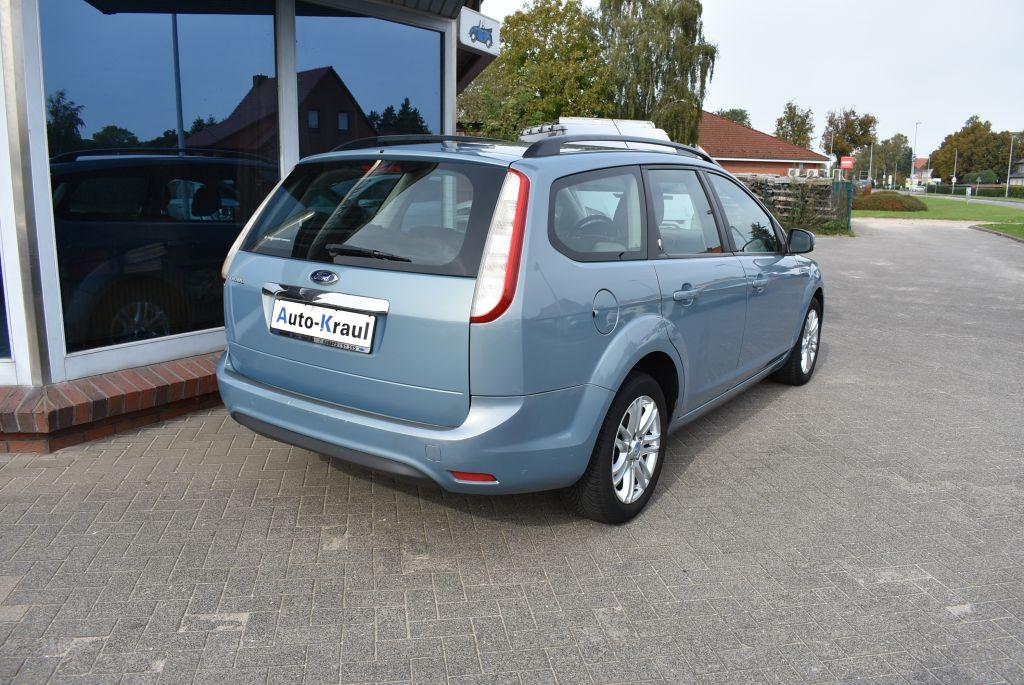 Ford Focus 2008 — салон
