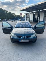 Renault Laguna - gebrauchte Renault Laguna aus dem Jahr 2005