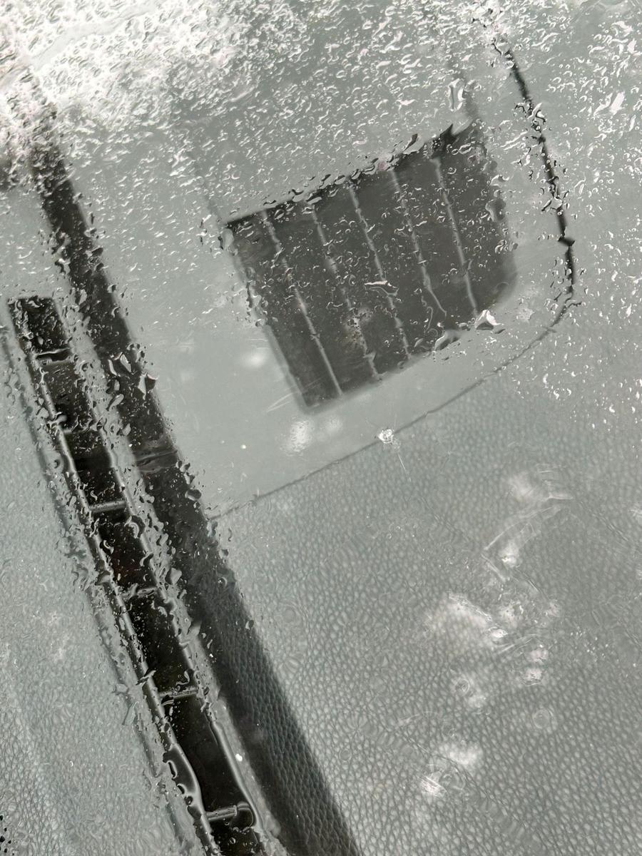 BMW 320 2011 — photo 7