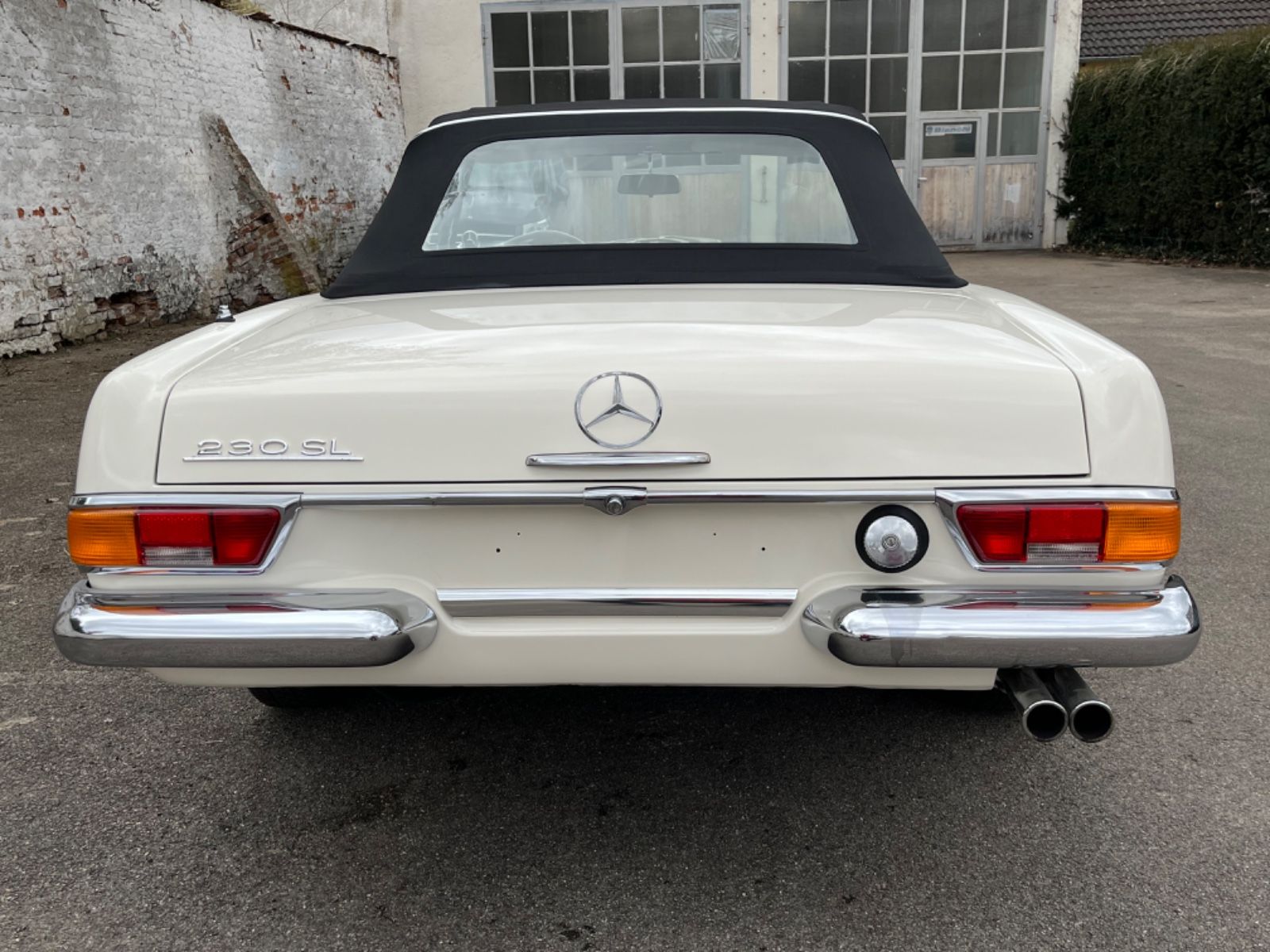 MERCEDES-BENZ 230 6