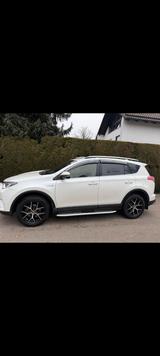 Toyota RAV 4 2,5-l-Hybrid Comfort Auto 4x2 Comfort - Toyota RAV 4 Gebrauchtwagen in München