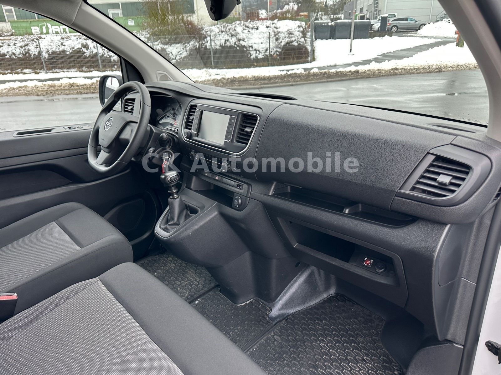 Fahrzeugabbildung Opel Vivaro Kasten 2.0 Diesel EditionL3/Klima/PDC/Kam